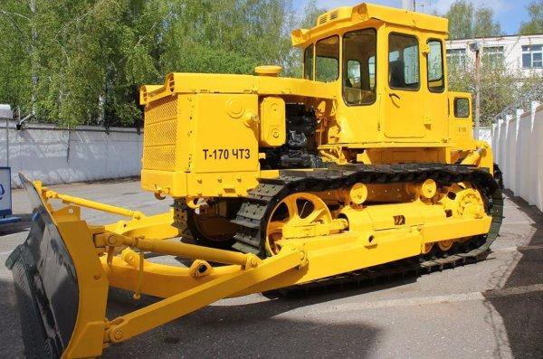 Трактор с бульдозерным оборудованием Т-170 Трактор с бульдозерным оборудованием Т-170